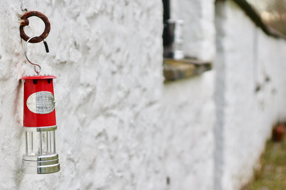 Why are so many Welsh cottages whitewashed?