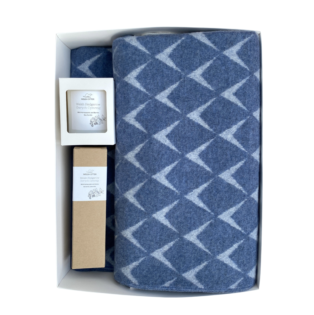 The Merino Blanket Gift Box Welsh Otter